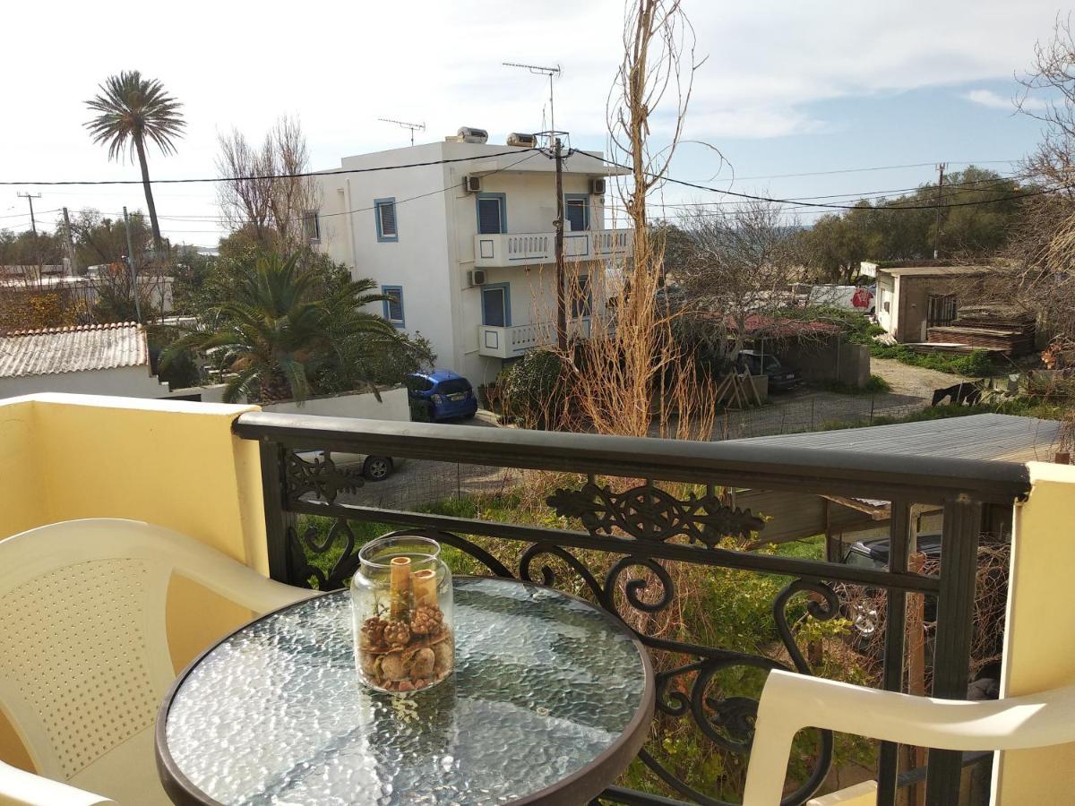 Ton Mari Apartments Paleochora Buitenkant foto