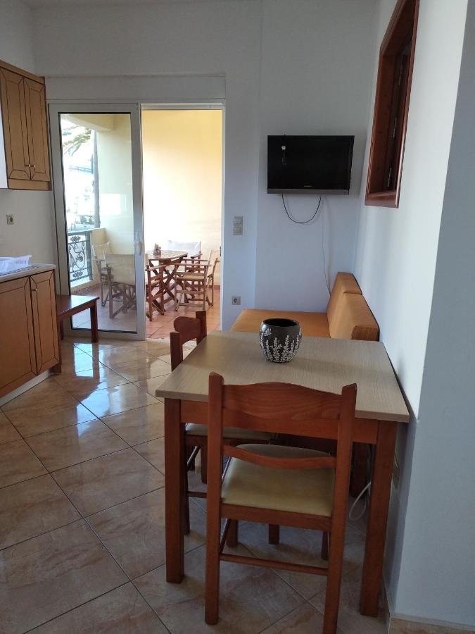 Ton Mari Apartments Paleochora Buitenkant foto