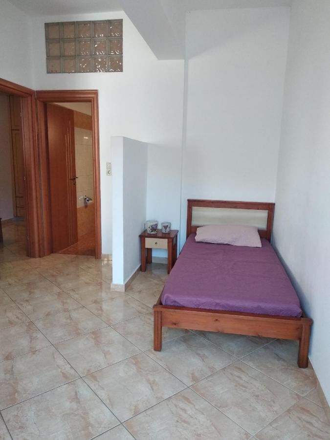 Ton Mari Apartments Paleochora Buitenkant foto