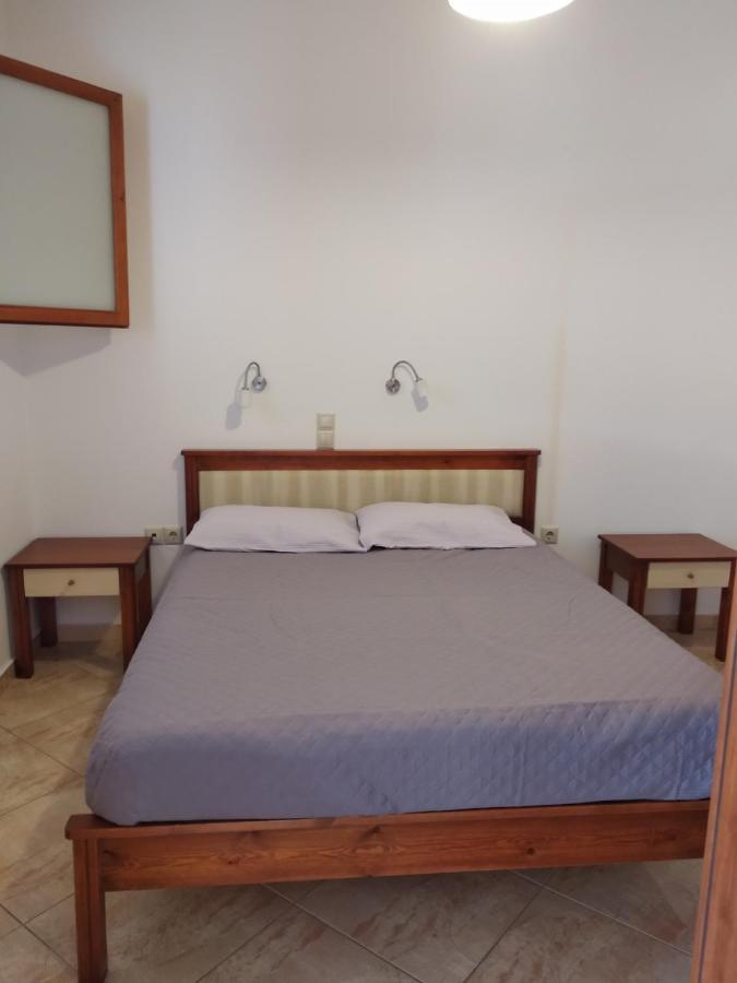 Ton Mari Apartments Paleochora Buitenkant foto