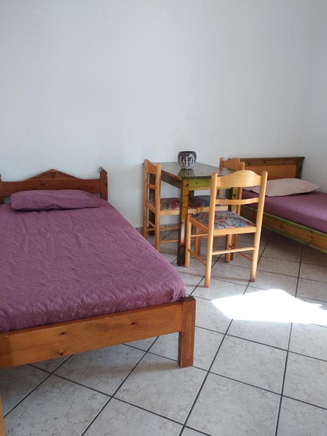 Ton Mari Apartments Paleochora Buitenkant foto