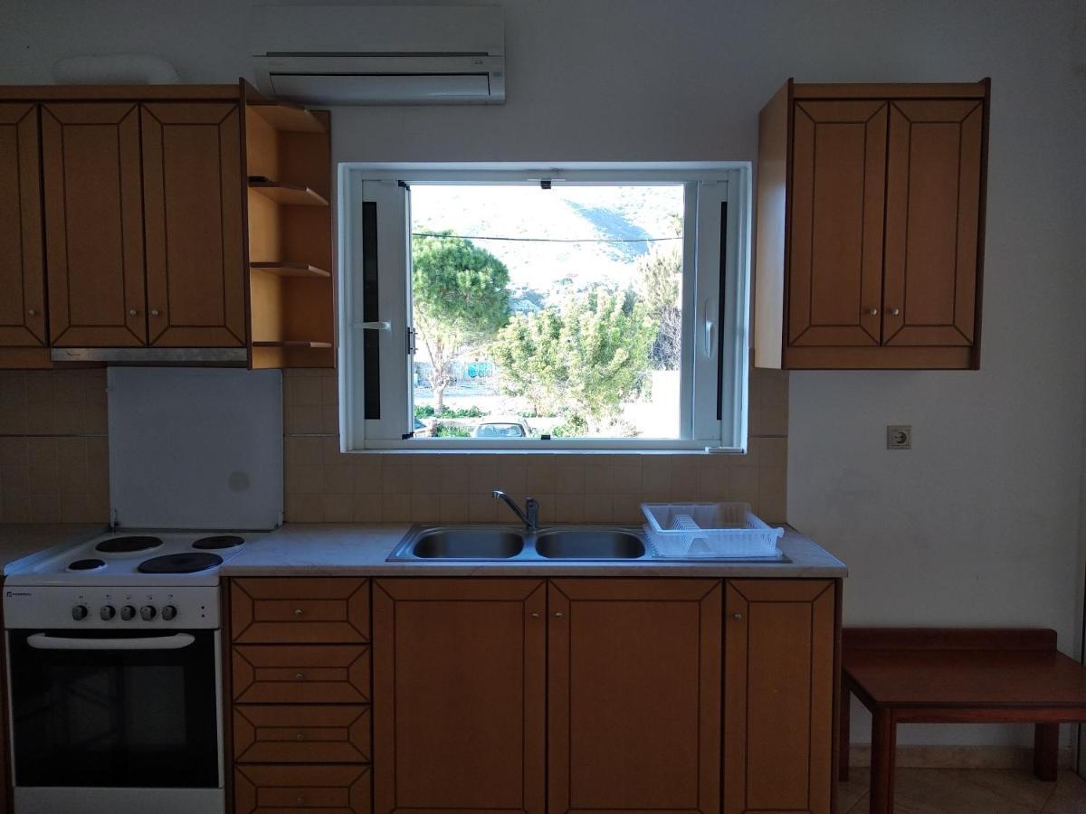 Ton Mari Apartments Paleochora Buitenkant foto